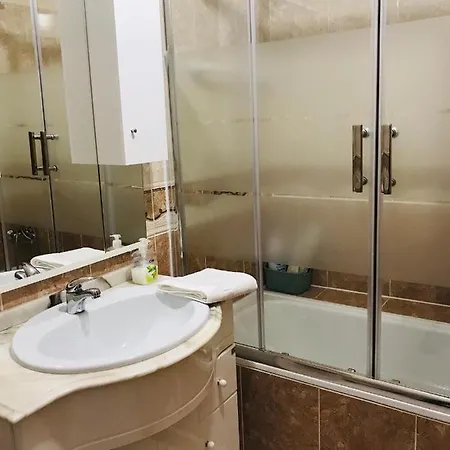 Apartment Superbe - Private With Pool